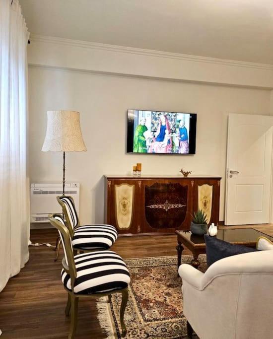 Novi'S Luxury Apartment 2 Αργυρόκαστρο Εξωτερικό φωτογραφία